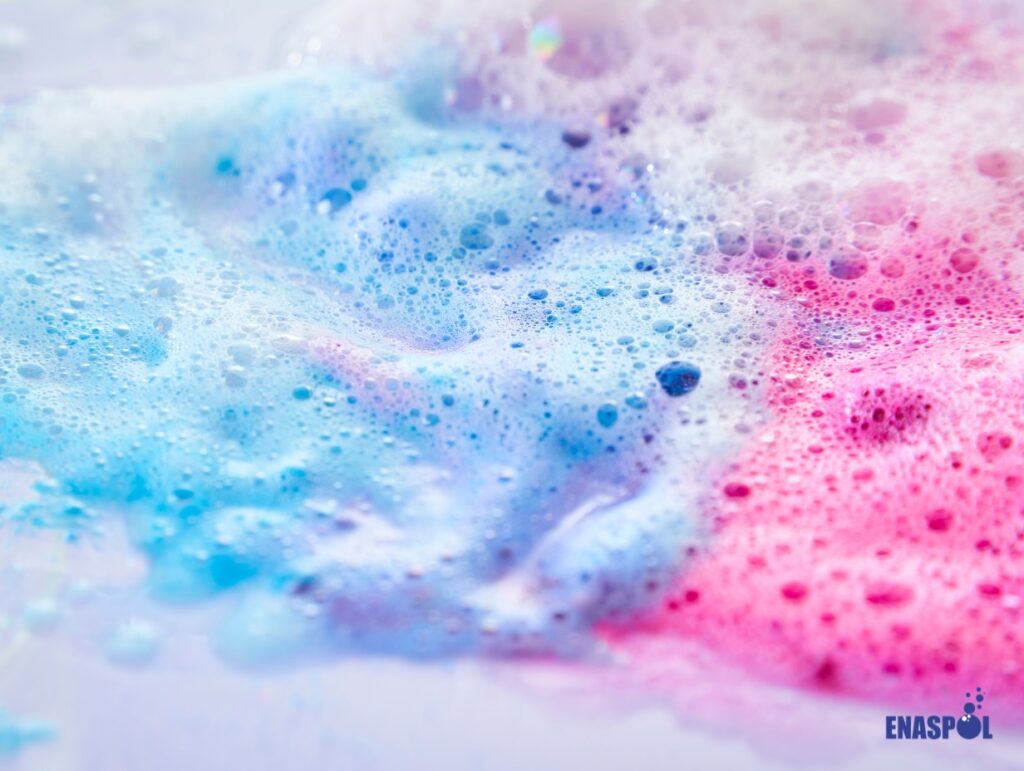 A close-up view of the rich, dense lather produced by the foaming action of SLES and SLS in cosmetic formulations.